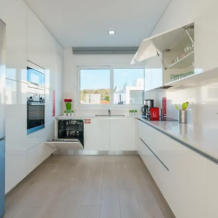 Eden Villa, With Jacuzzi&ocean View Ribamar (Lourinha)