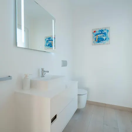 Eden Villa, With Jacuzzi And Ocean View 빌라