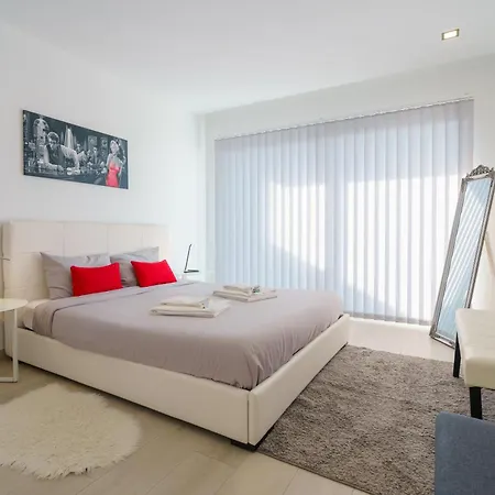 Eden Villa, With Jacuzzi&ocean View Ribamar (Lourinha)