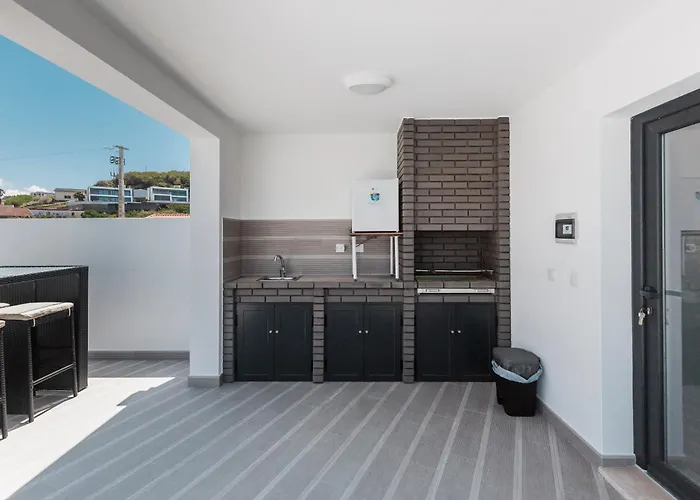 Eden Villa, With Jacuzzi And Ocean View