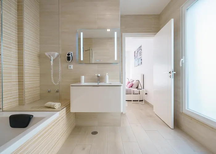 Eden Villa, With Jacuzzi And Ocean View فيلة *